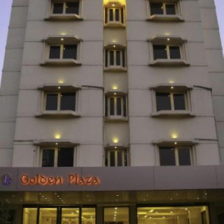 ホテル Golden Plaza アーメダバード エクステリア 写真